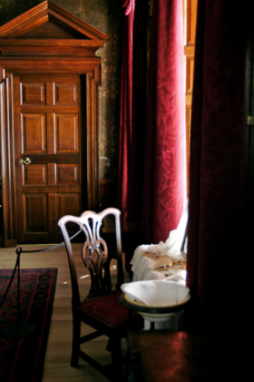 ChairInWIndow_070314_D19336
